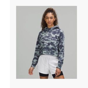lululemon loungeful cropped hoodie!